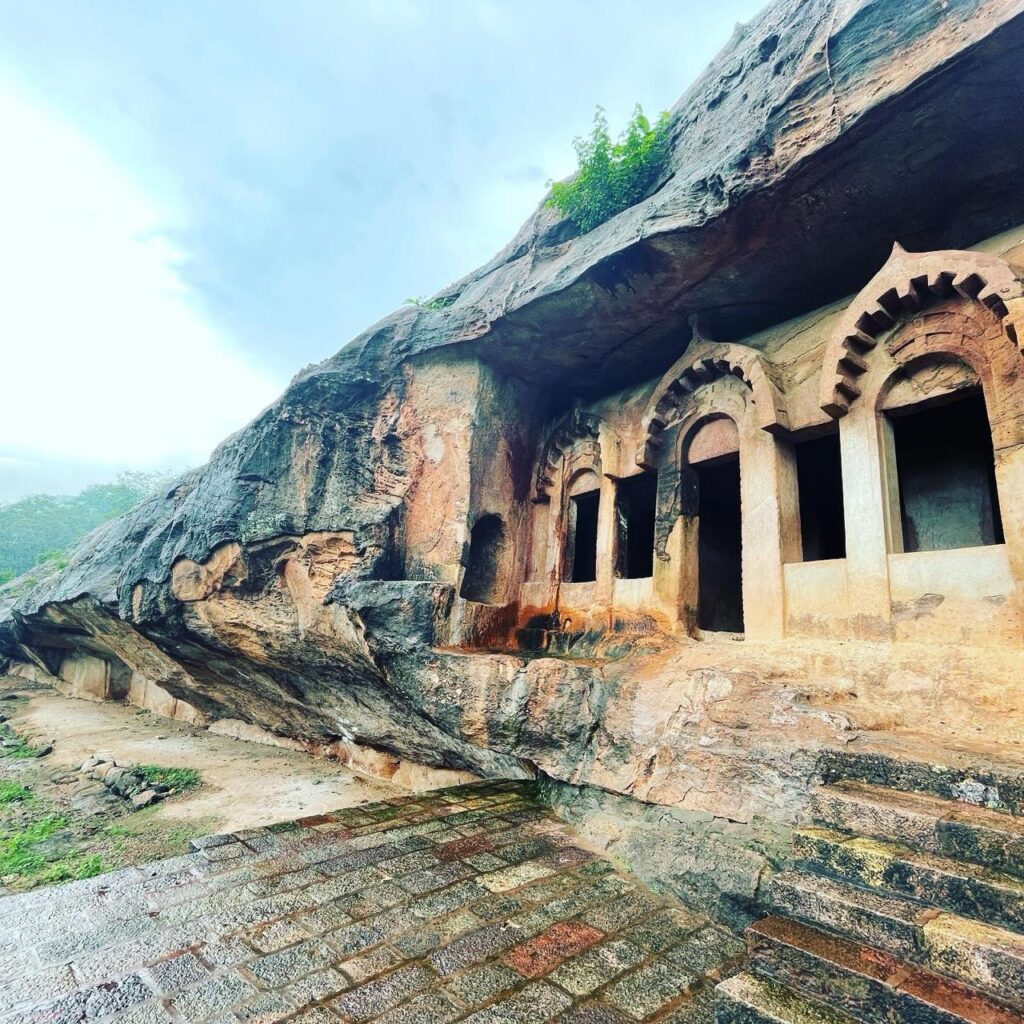 guntupalli caves